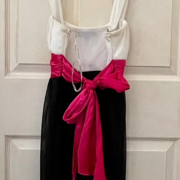 Black/White Babydoll Dress (Semi-Formal) - Picture 5 of 7